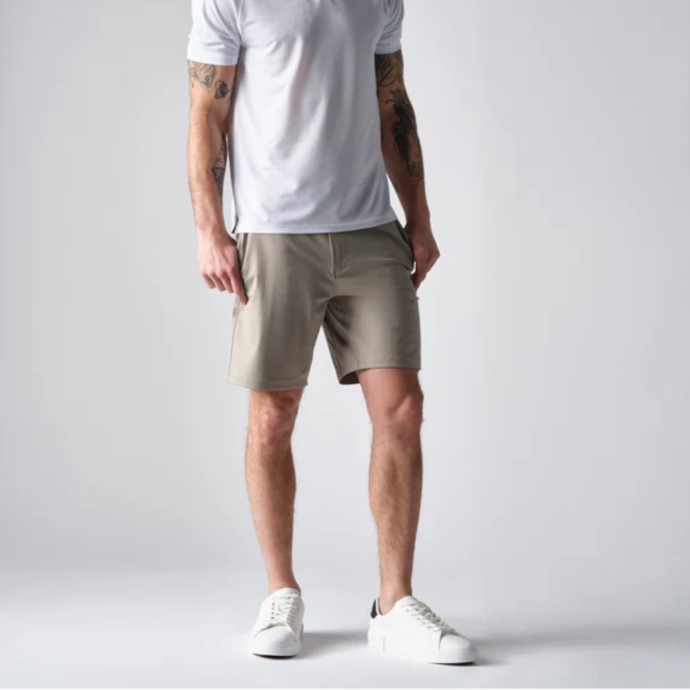 RHONE Men’s Commuter Shorts 9in NWT